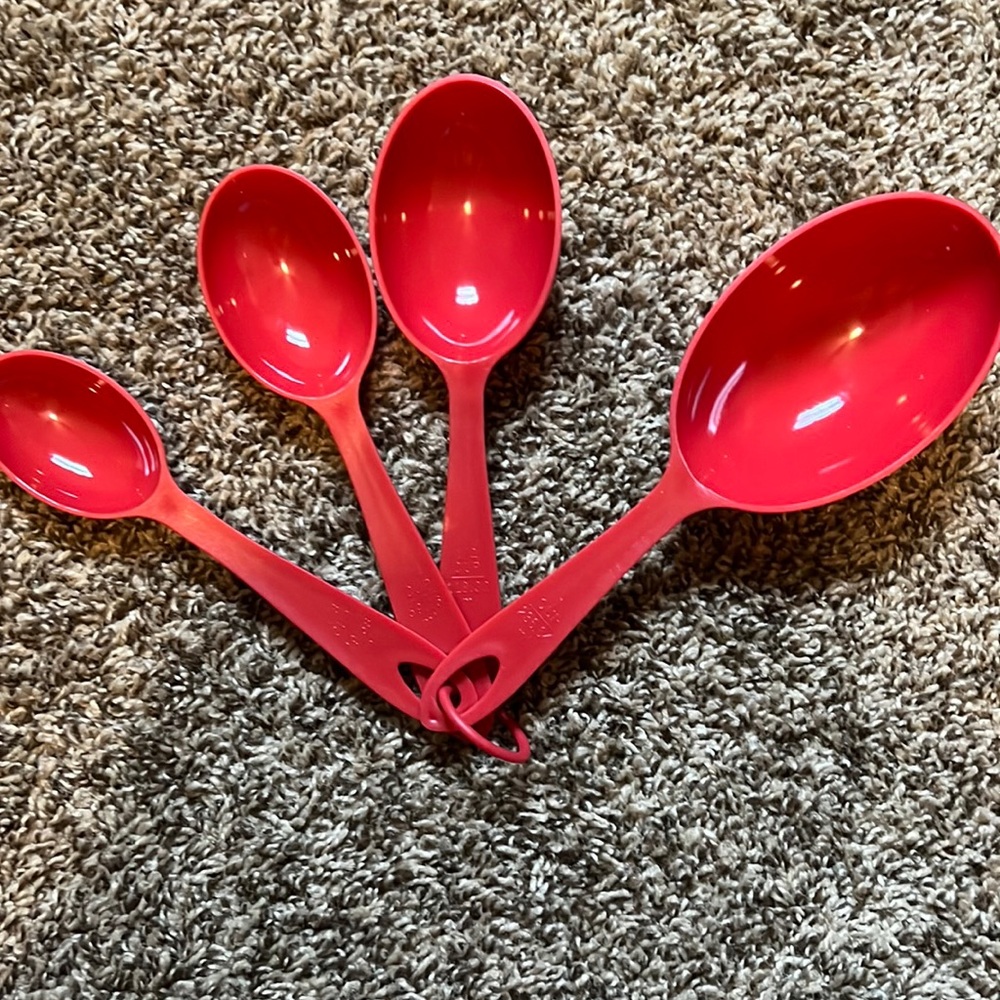 Measuring cups